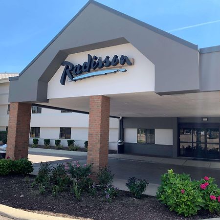 Radisson Hotel Detroit-Farmington Hills Extérieur photo