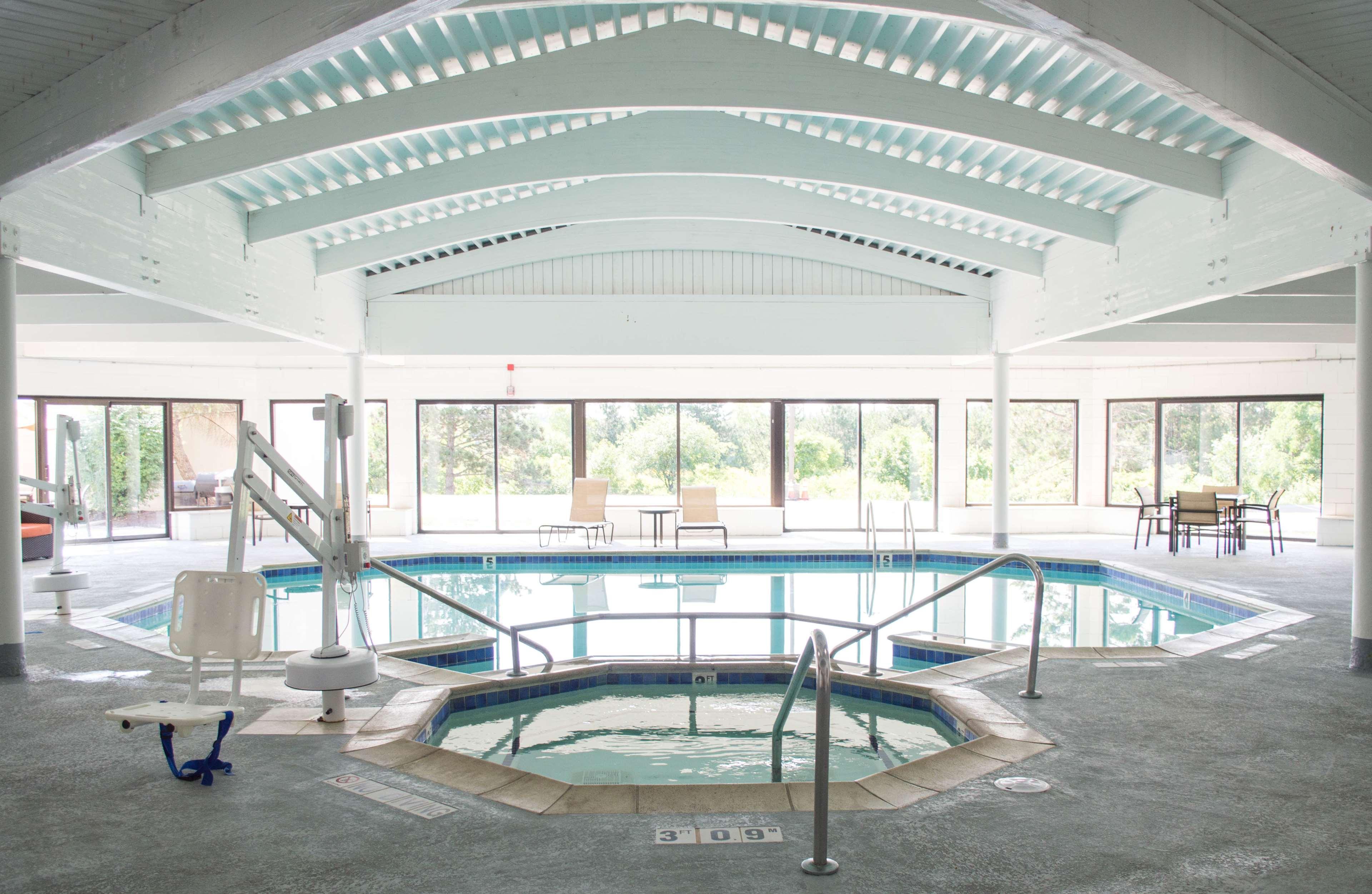 Radisson Hotel Detroit-Farmington Hills Extérieur photo
