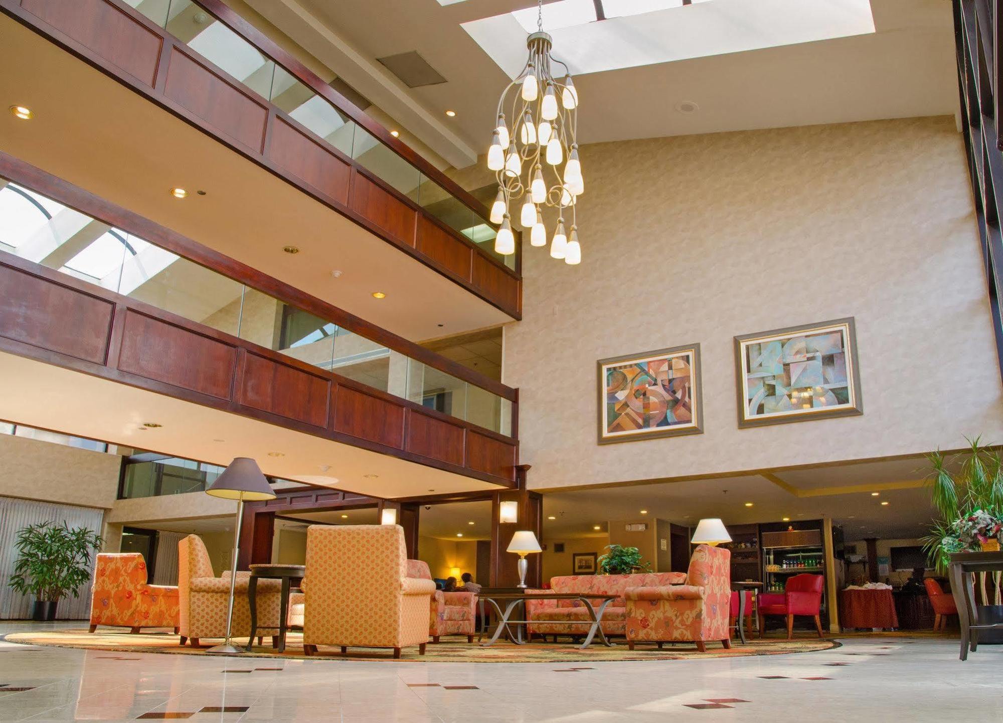 Radisson Hotel Detroit-Farmington Hills Extérieur photo