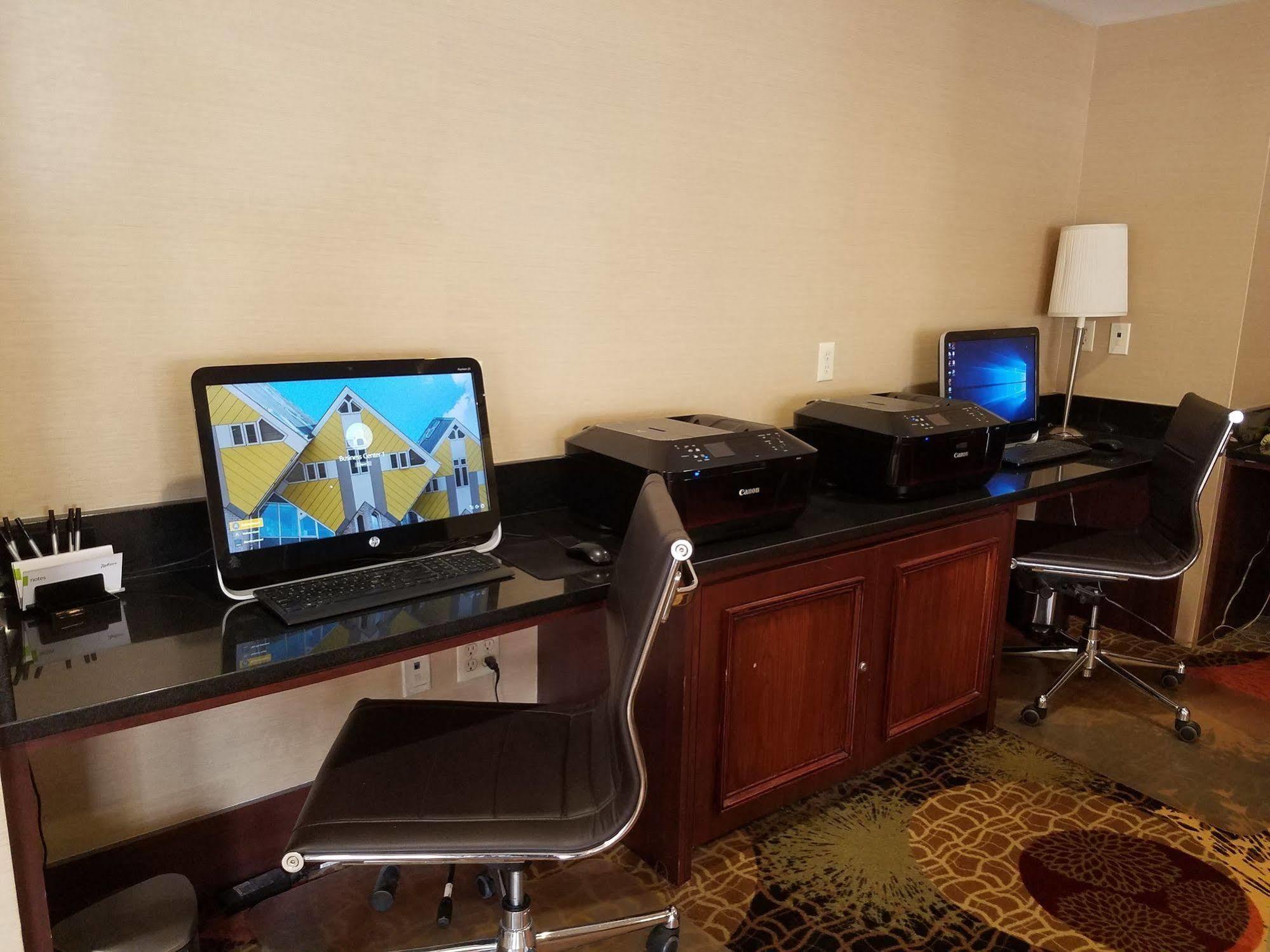 Radisson Hotel Detroit-Farmington Hills Extérieur photo