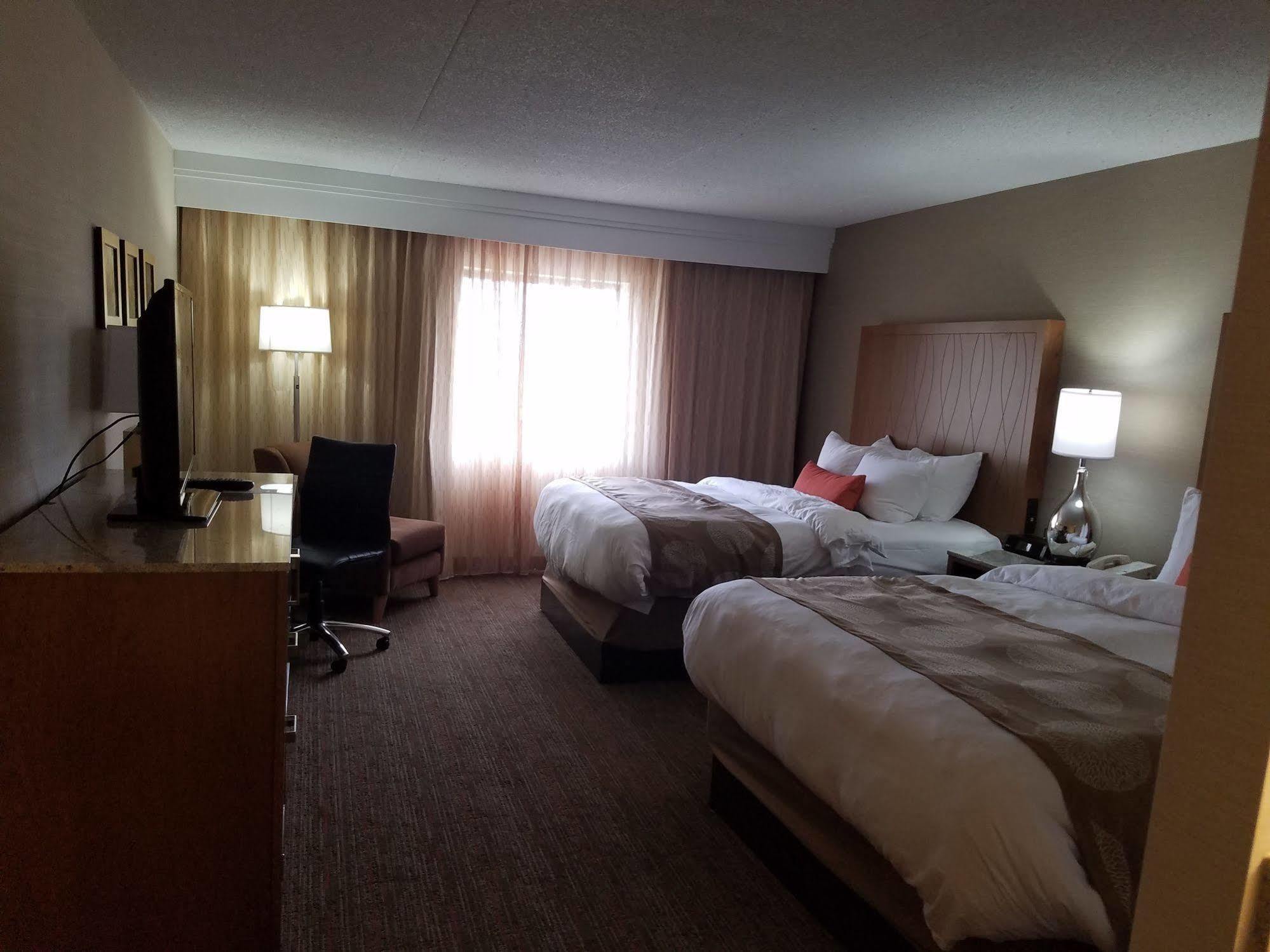 Radisson Hotel Detroit-Farmington Hills Extérieur photo