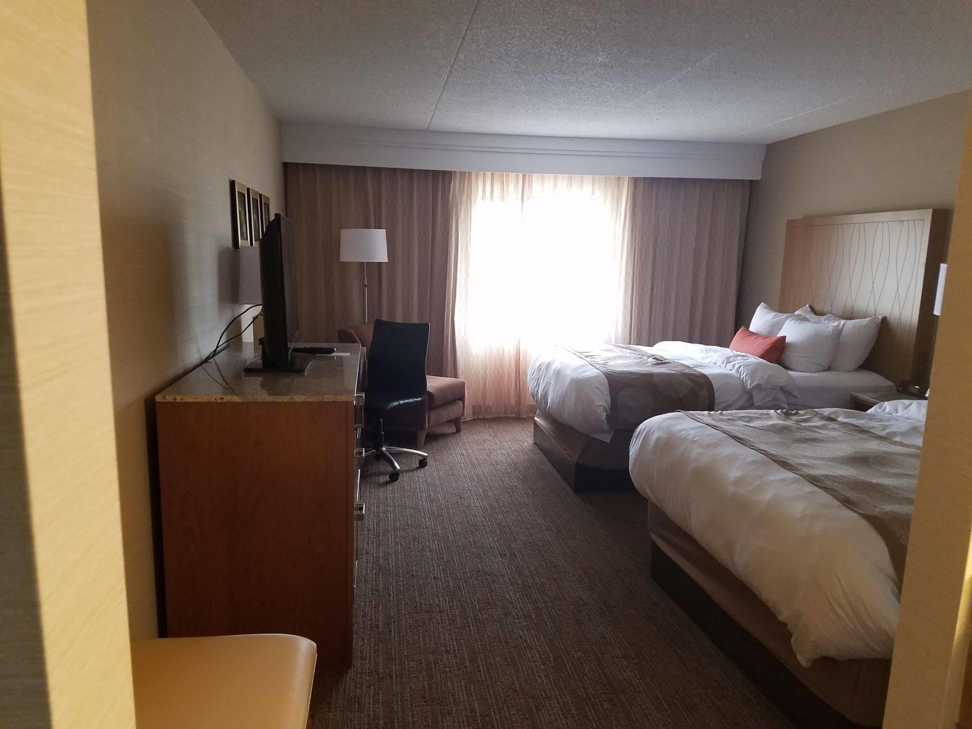 Radisson Hotel Detroit-Farmington Hills Extérieur photo