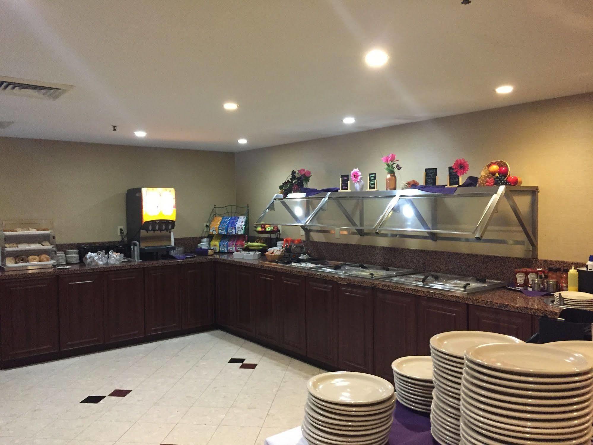 Radisson Hotel Detroit-Farmington Hills Extérieur photo